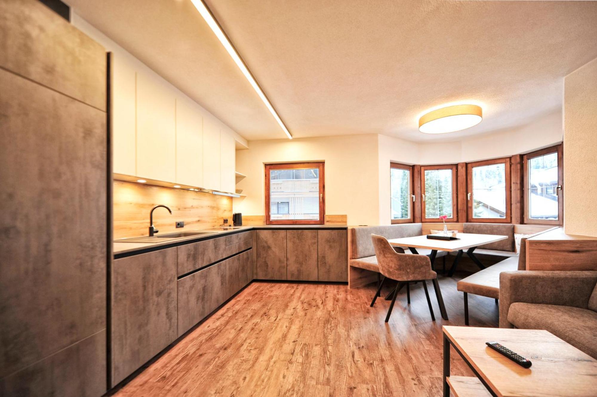 Appartamento Haus Enzian Fiss Esterno foto