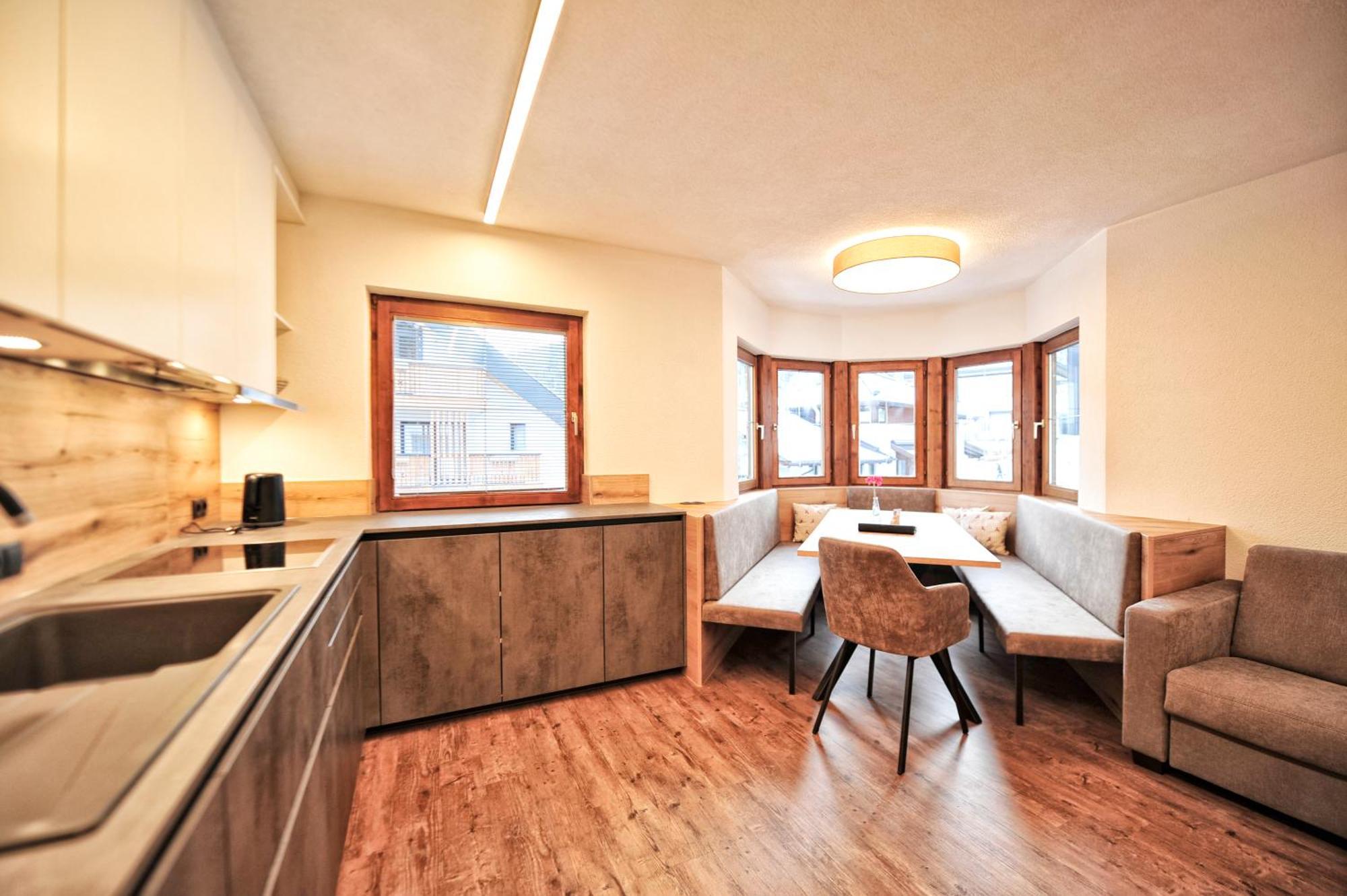 Appartamento Haus Enzian Fiss Esterno foto