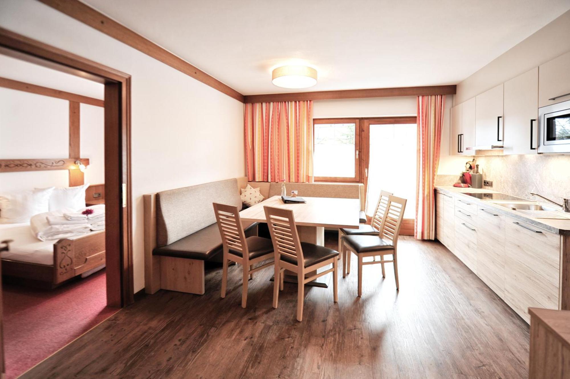 Appartamento Haus Enzian Fiss Esterno foto